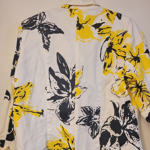 Floral Lightweight Jacket - Picture 2 of 4